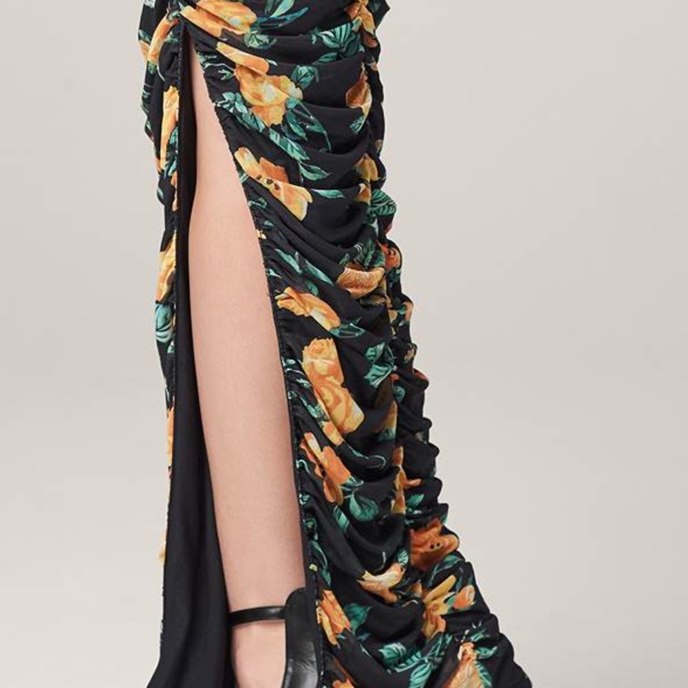 Yellow rose Floral Ruched BodyCon - Picture 3 of 5